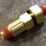 CONECTOR DE COMBUSTIBLE ARTICULADO MOTOR DETROIT DIESEL SERIE 71 / 92 23514887, GR.12.8552